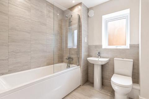 3 bedroom semi-detached house for sale, Ghyllgrove Close, Basildon, Essex, SS14