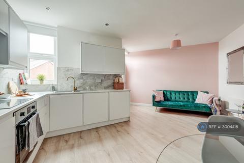2 bedroom flat to rent, Sharrow Vale Road, Sheffield, S11