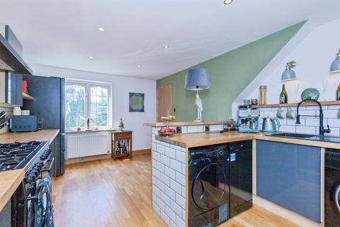 4 bedroom detached house for sale, Elm Way, Hartshill, Nuneaton