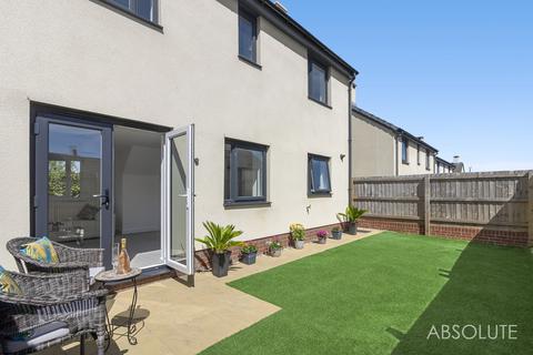 2 bedroom end of terrace house for sale, Peters Court, Paignton, TQ4