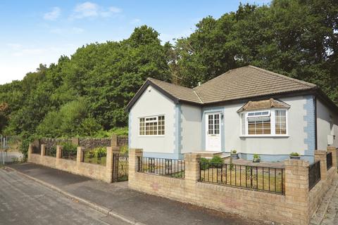 3 bedroom detached house for sale, The Walk, Hengoed