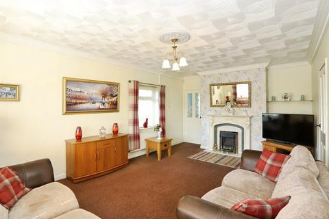 3 bedroom detached house for sale, The Walk, Hengoed