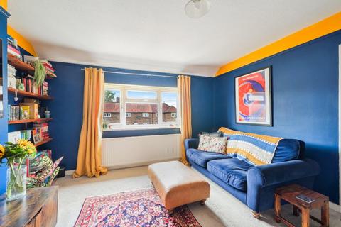 2 bedroom maisonette for sale, Parkhurst, Epsom