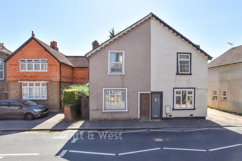 The Crescent, Leatherhead, Surrey