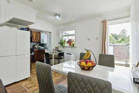 4 bedroom end of terrace house for sale, Bastion Road, London, SE2