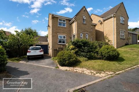 3 bedroom detached house for sale, Aspen Close, Buxton