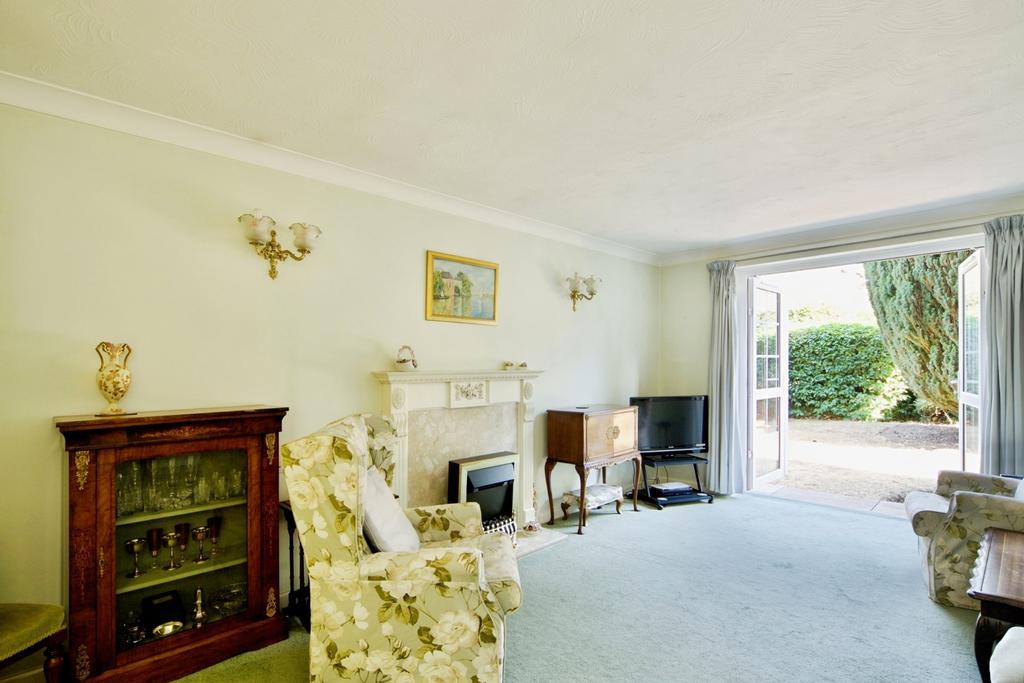 Living room, fireplace