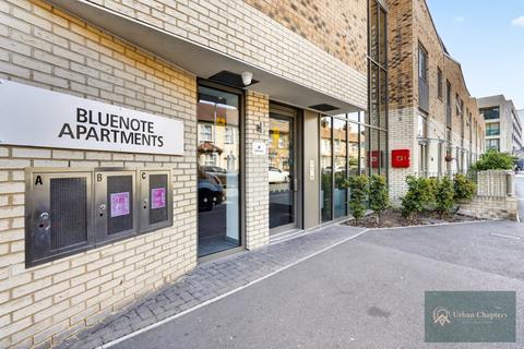 2 bedroom flat for sale, Bluenote Apartments, Blyth Road, Hayes, UB3