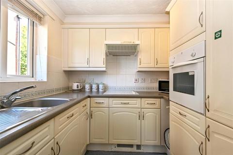 2 bedroom retirement property for sale, St. Leonards Road, Eastbourne