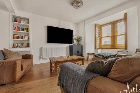 3 bedroom end of terrace house for sale, Coombes Road, Neath