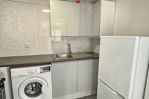 2 bedroom apartment to rent, Whitchurch Road, BRISTOL, BS13