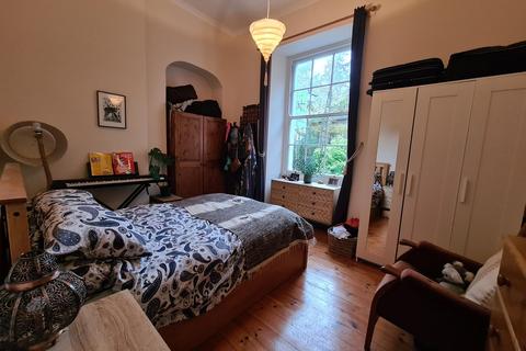 2 bedroom flat to rent, Bellevue, Bristol, BS8
