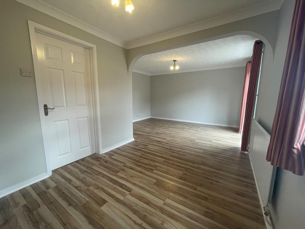 House in Cambridge, Barnwell - More
