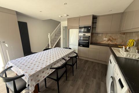 1 bedroom semi-detached house to rent, Gervase Close, Wembley, HA9
