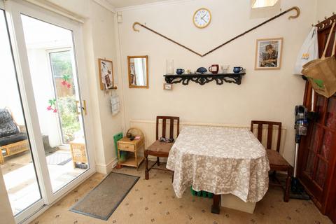 2 bedroom end of terrace house for sale, Frieldhurst Road, Todmorden OL14