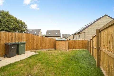 3 bedroom semi-detached house for sale, Weavers Place, PUDSEY