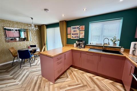 3 bedroom house for sale, Fennel Drive, Houghton Le Spring DH4