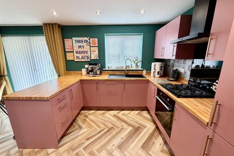 3 bedroom house for sale, Fennel Drive, Houghton Le Spring DH4