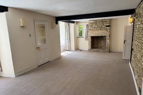 4 bedroom detached house to rent, Silver Street, Minety, SN16