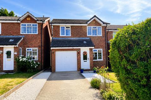 3 bedroom detached house for sale, Pendleton Road, Darlington