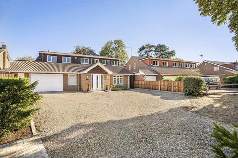 5 bedroom detached house for sale, The Worple, Wraysbury, Staines-upon-Thames, Berkshire, TW19