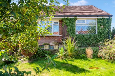 3 bedroom semi-detached bungalow for sale, Sunningdale Drive, Salford, M44