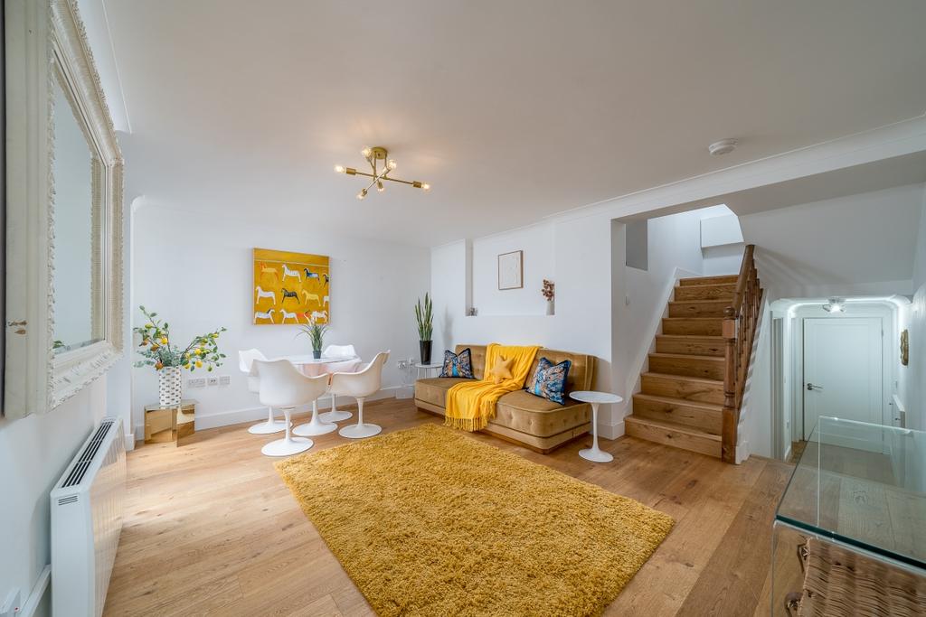 Apartment in London - View 3