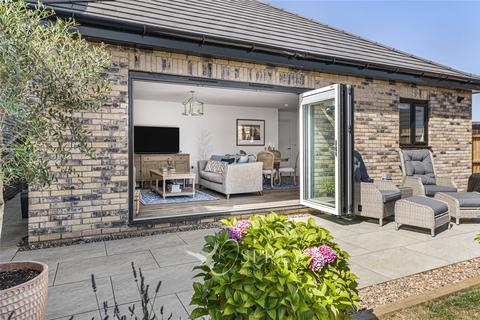 2 bedroom bungalow for sale, Primrose Drive, Northamptonshire, PE8 PE8