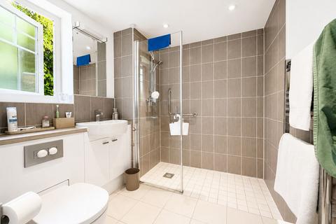 2 bedroom flat for sale, Little Common Road, Bexhill on Sea TN39