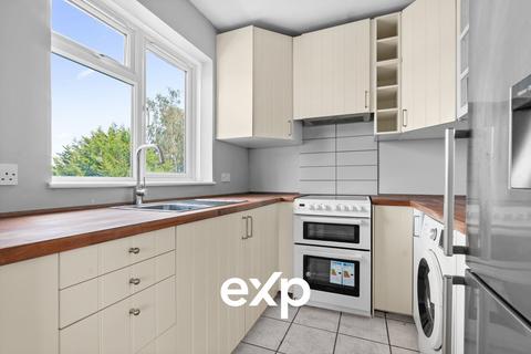 undefined, Cowper Close, Chertsey KT16