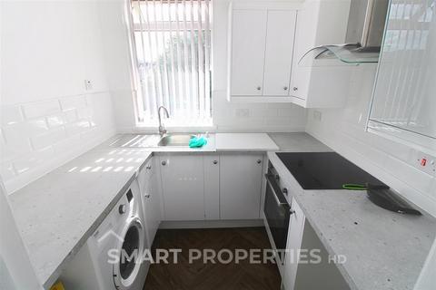 1 bedroom house to rent, Swan Lane, Huddersfield HD1
