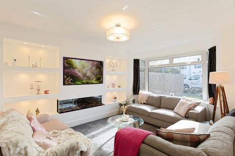 5 bedroom semi-detached house for sale, Buckstone Oval, Leeds
