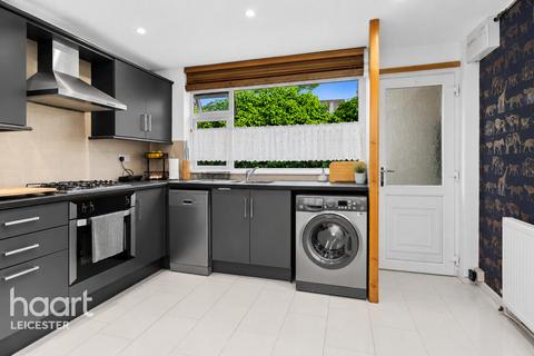 2 bedroom terraced house for sale, Grace Road, Leicester