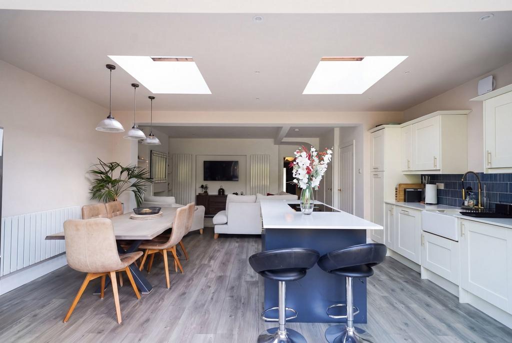 House in Solihull, Ulverley Green - View 2
