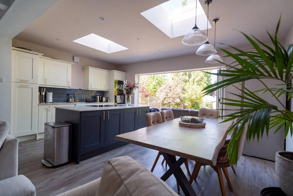 House in Solihull, Ulverley Green - View 3