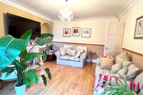 5 bedroom detached house for sale, Wetherby Road, Leeds