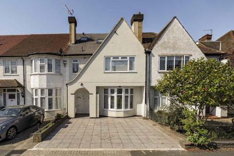 Woodland Way, London NW7