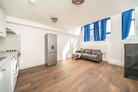 2 bedroom flat to rent, Worsley Bridge Road, London SE26
