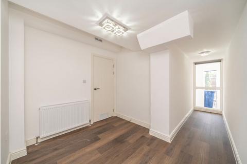 2 bedroom flat to rent, Worsley Bridge Road, London SE26