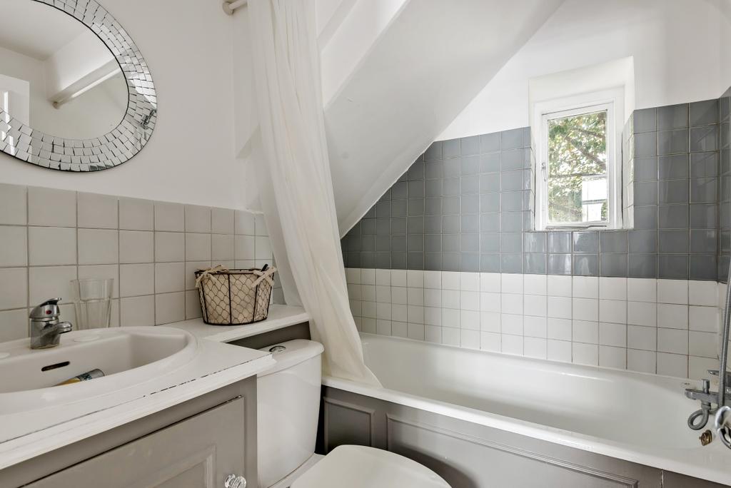 Apartment in London - More