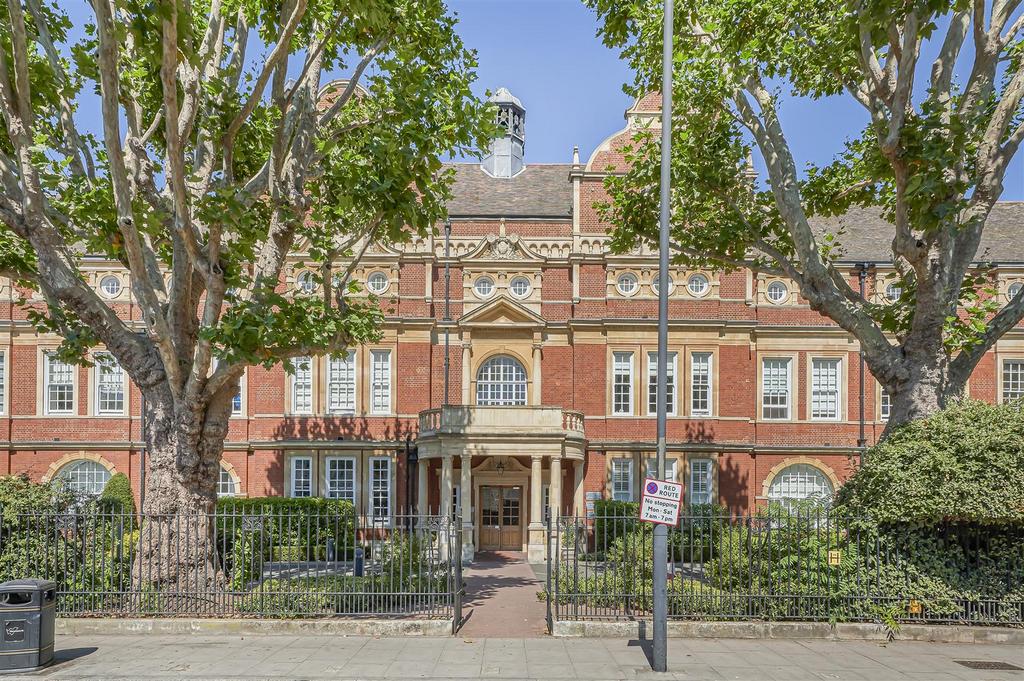 Eden Harper - Drapers Court Kingsway Square SW11