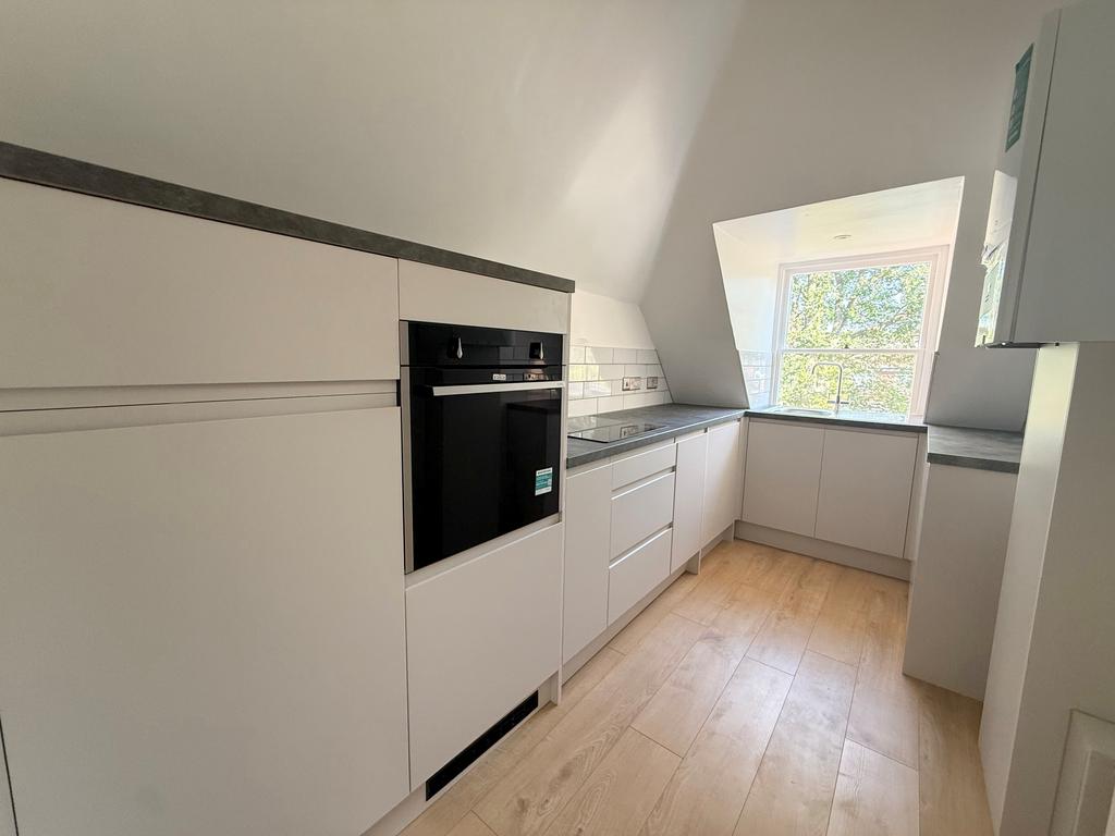 Apartment in Hove - View 2