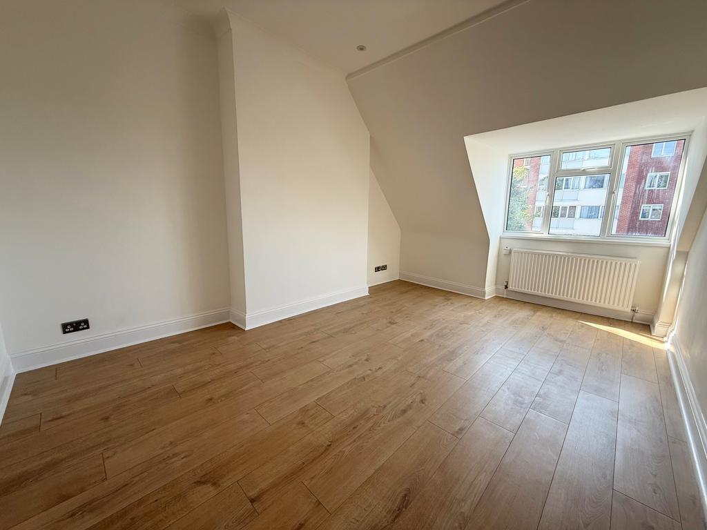 Apartment in Hove - View 3