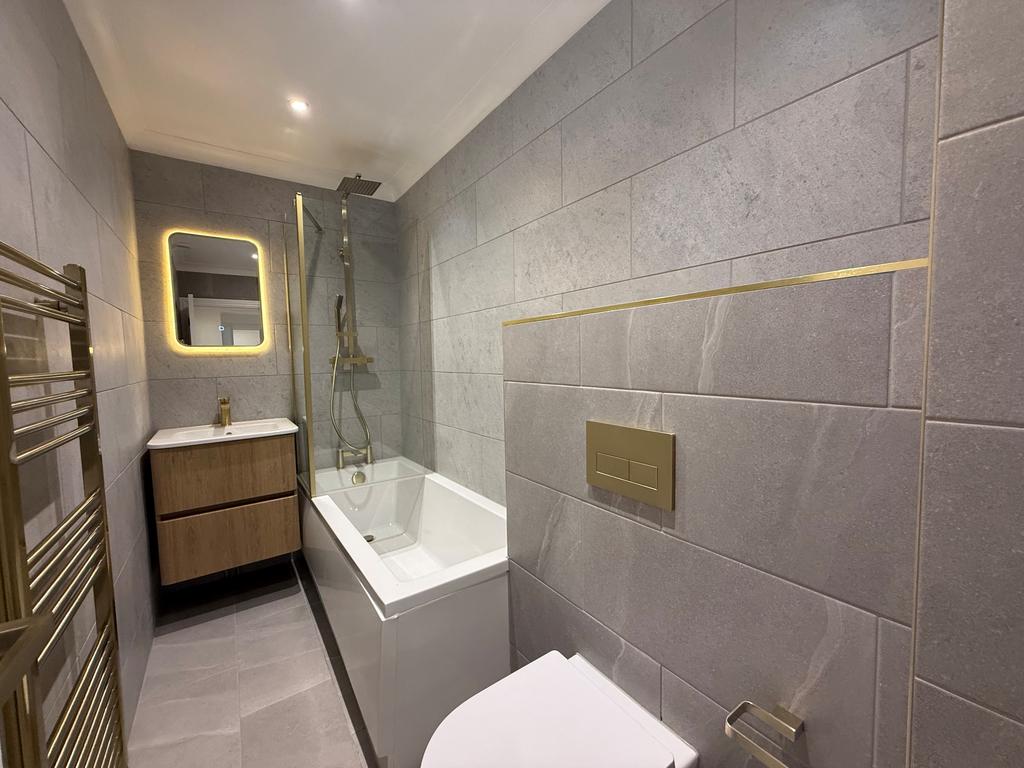 Apartment in Hove - More
