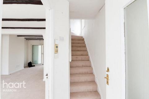 3 bedroom semi-detached house for sale, Hitherwell Drive, Harrow