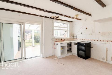 3 bedroom semi-detached house for sale, Hitherwell Drive, Harrow