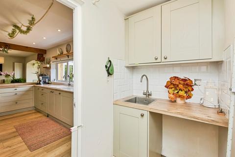4 bedroom detached house for sale, Cobthorne Drive, Allestree, Derby