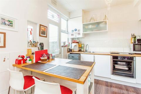 3 bedroom semi-detached house for sale, Rutland Avenue, Southend-on-Sea, Essex, SS1