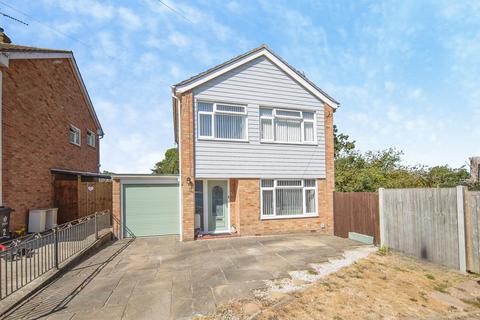 3 bedroom detached house for sale, Shrubland Court, Clacton-On-Sea