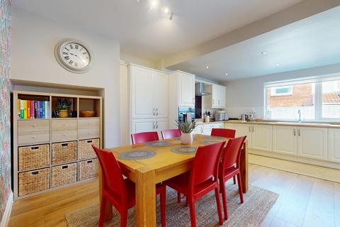 3 bedroom semi-detached house for sale, Marsden Road, South Shields